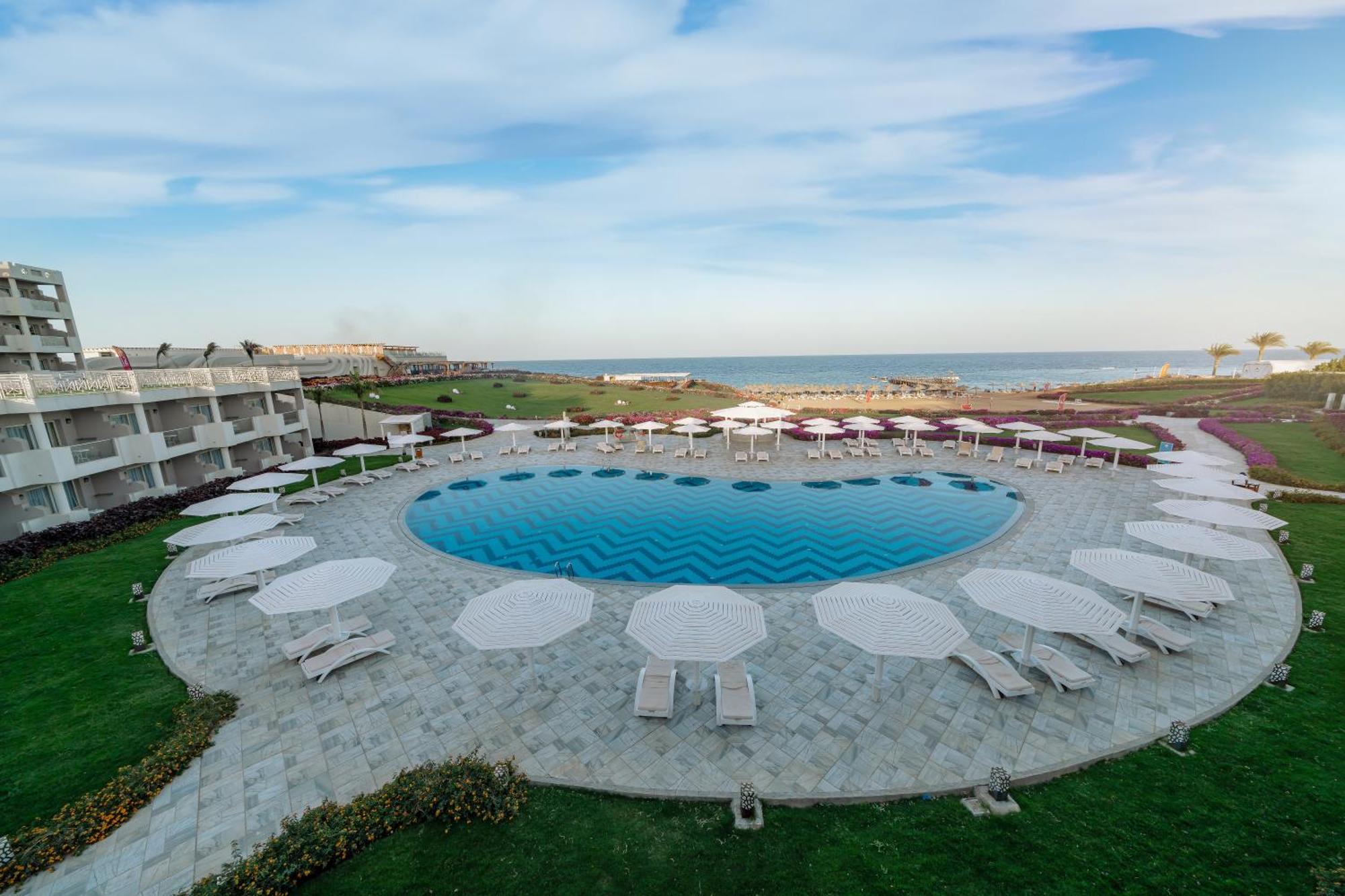 Sirena Beach Resort & Spa Marsa Alam Exterior foto